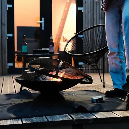 La Tiny House Et La De L'ouchette Lodge